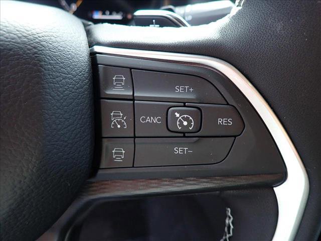 New 2025 Jeep Grand Cherokee L Altitude image 17