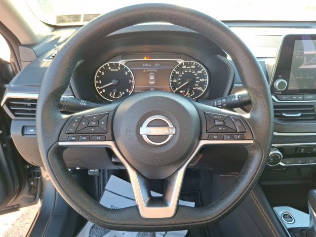 Used 2023 Nissan Altima 2.5 SV image 17