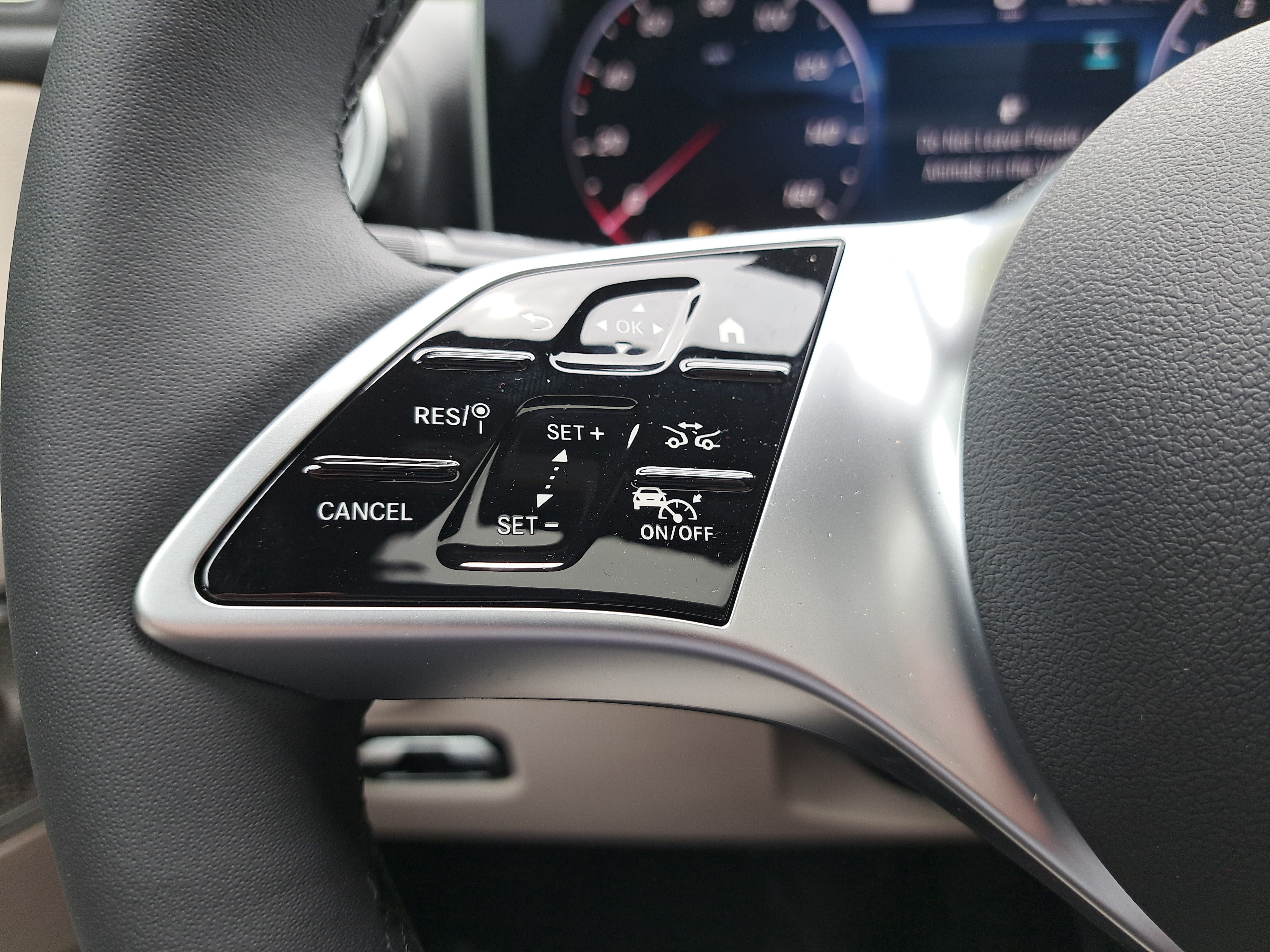 New 2026 Mercedes-Benz C 300 4MATIC Sedan image 18