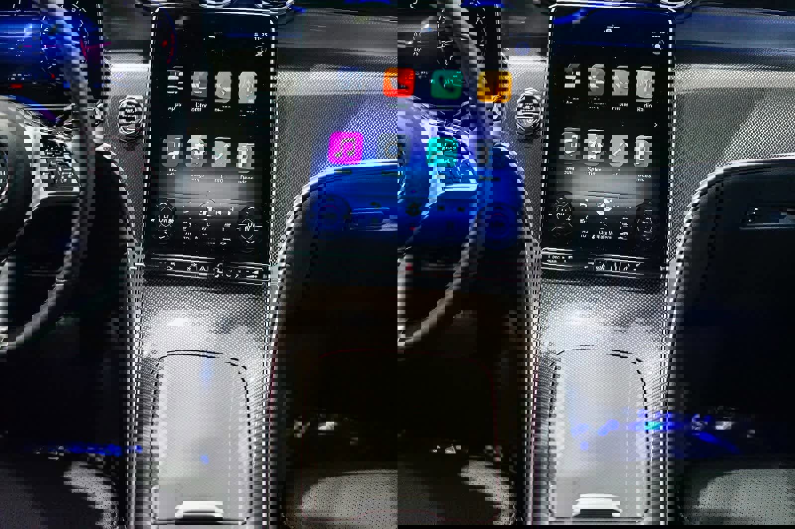 Certified 2025 Mercedes-Benz GLC 300 image 13