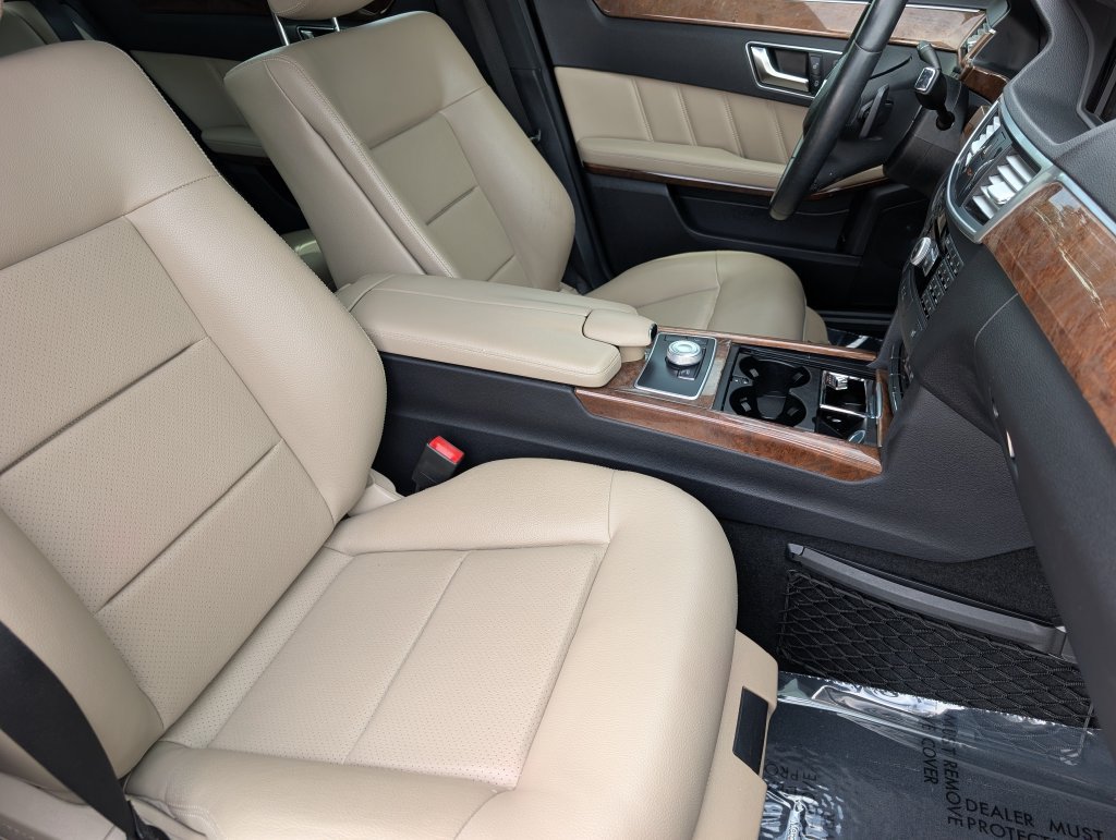Used 2012 Mercedes-Benz E 350 4MATIC Sedan image 23