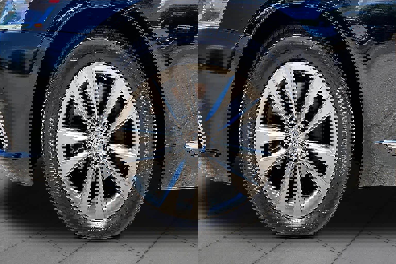 Used 2015 Lexus LS 460 L RWD image 11