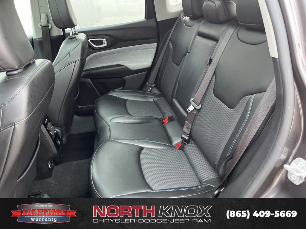 Used 2022 Jeep Compass Latitude w/ Sun and Sound Group image 9