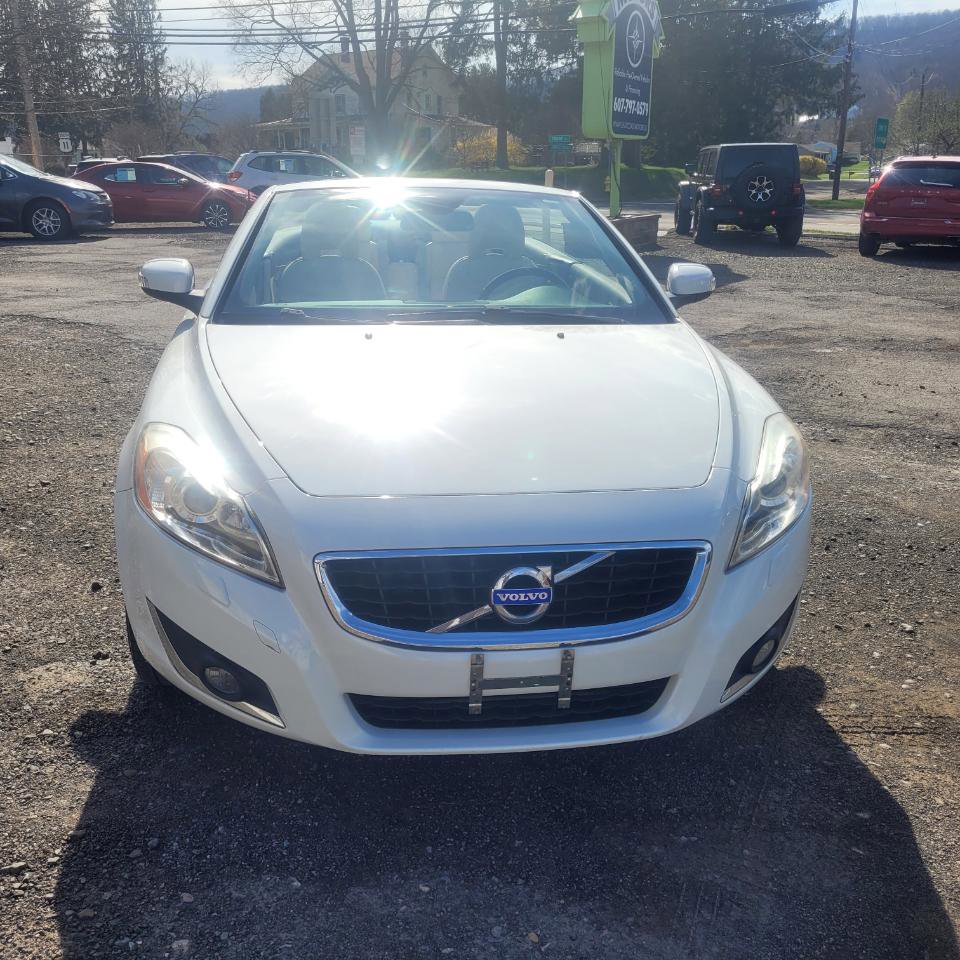 Used 2013 Volvo C70 T5 FWD image 3