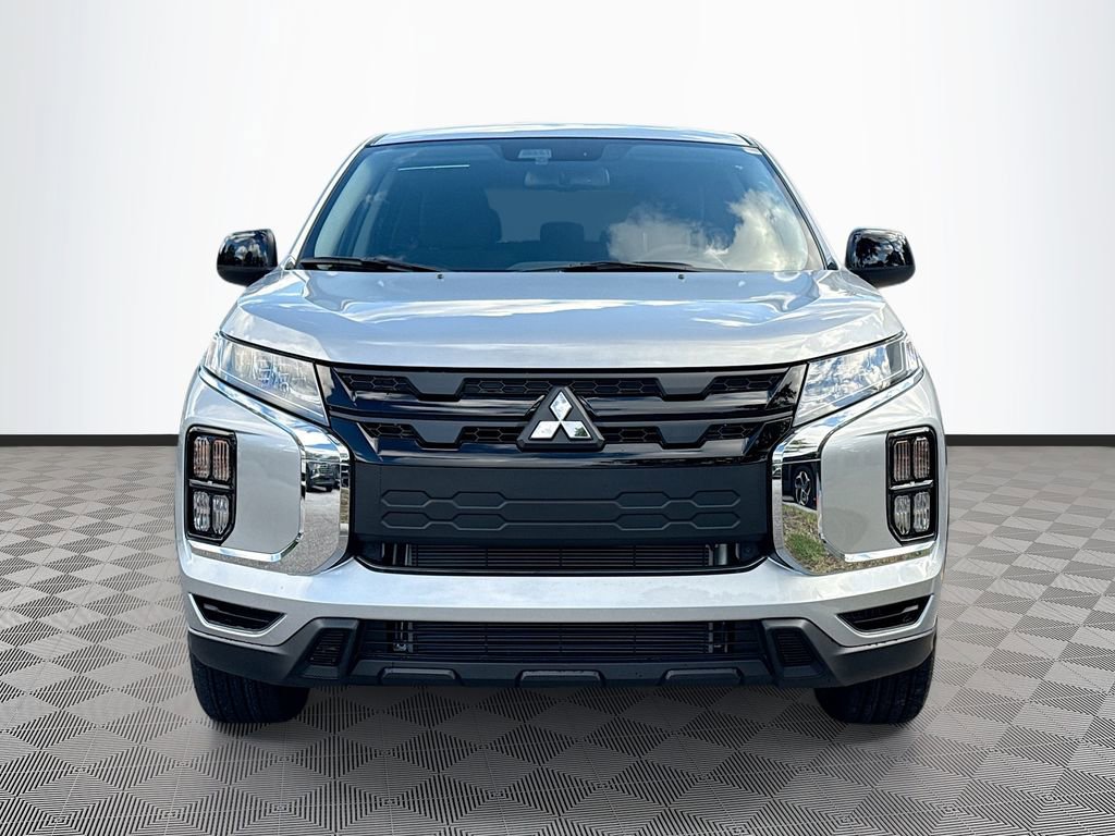 Used 2025 Mitsubishi Outlander Sport LE image 2