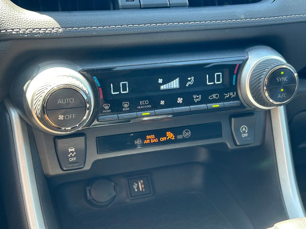 Certified 2024 Toyota RAV4 XLE Premium image 30