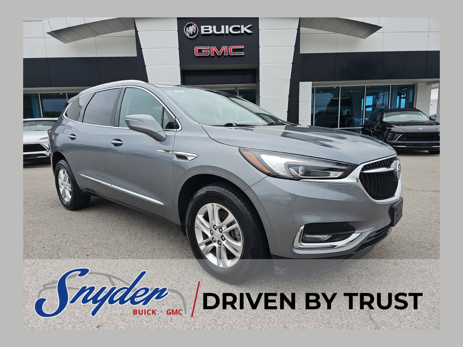 Used 2019 Buick Enclave Essence AWD/4WD image 1