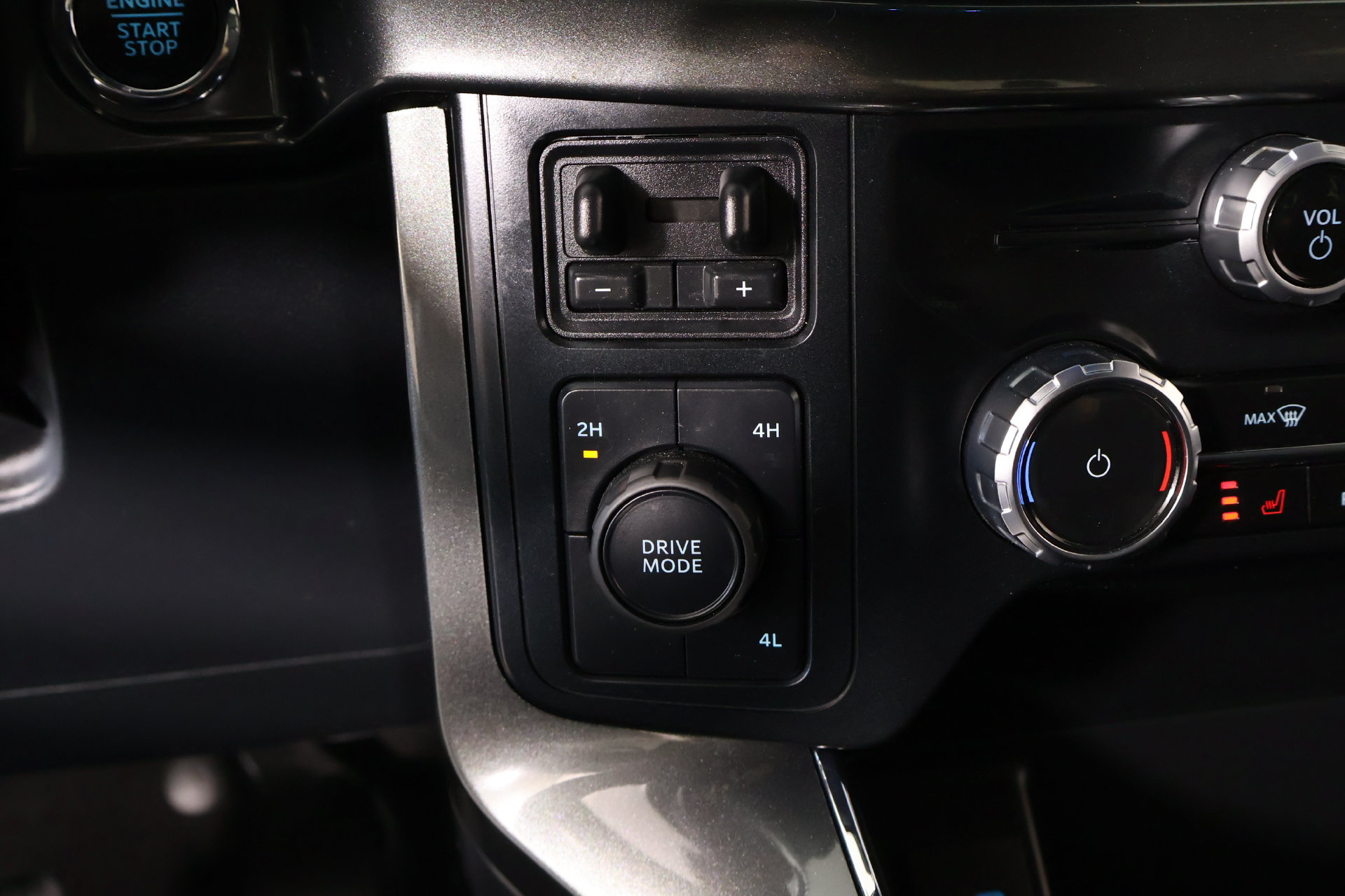 Used 2023 Ford F150 XLT w/ Equipment Group 302A High AWD/4WD image 9