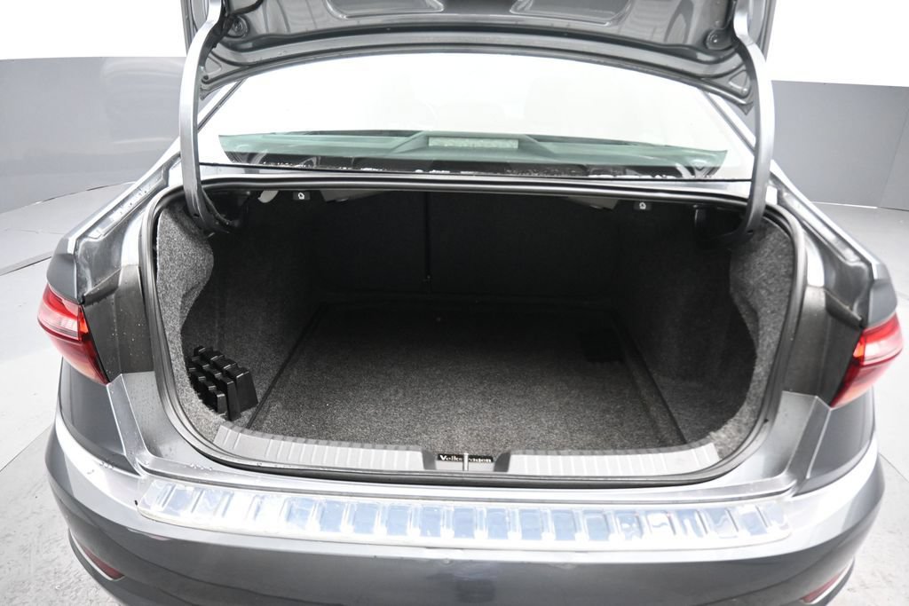 Used 2019 Volkswagen Jetta S FWD image 40