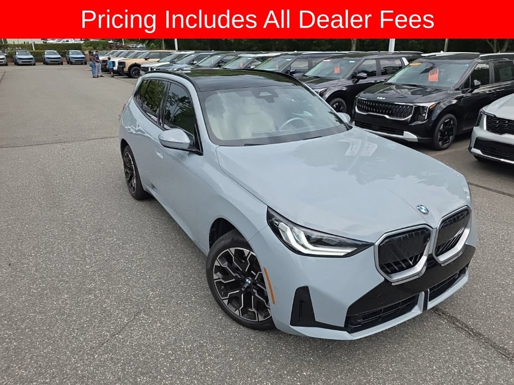 Used 2025 BMW X3 xDrive30i w/ Premium Package AWD/4WD image 2