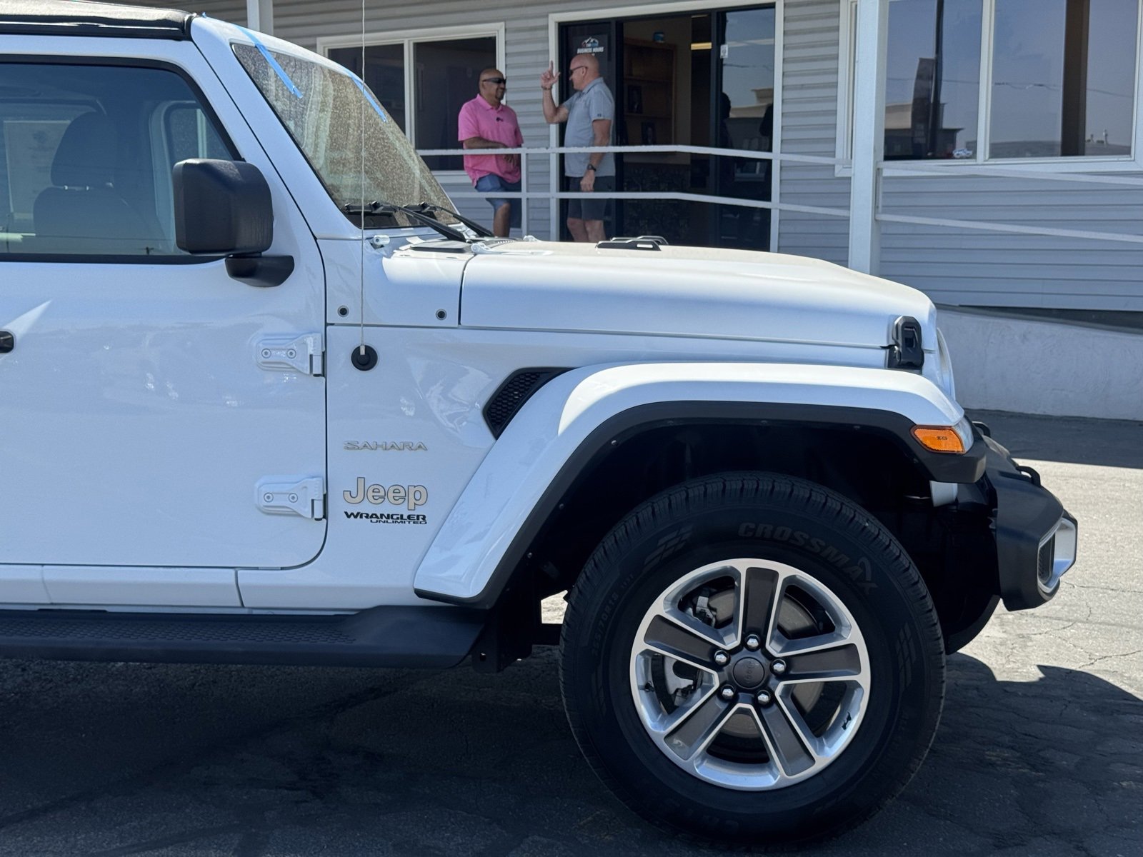 Used 2022 Jeep Wrangler Unlimited Sahara image 3