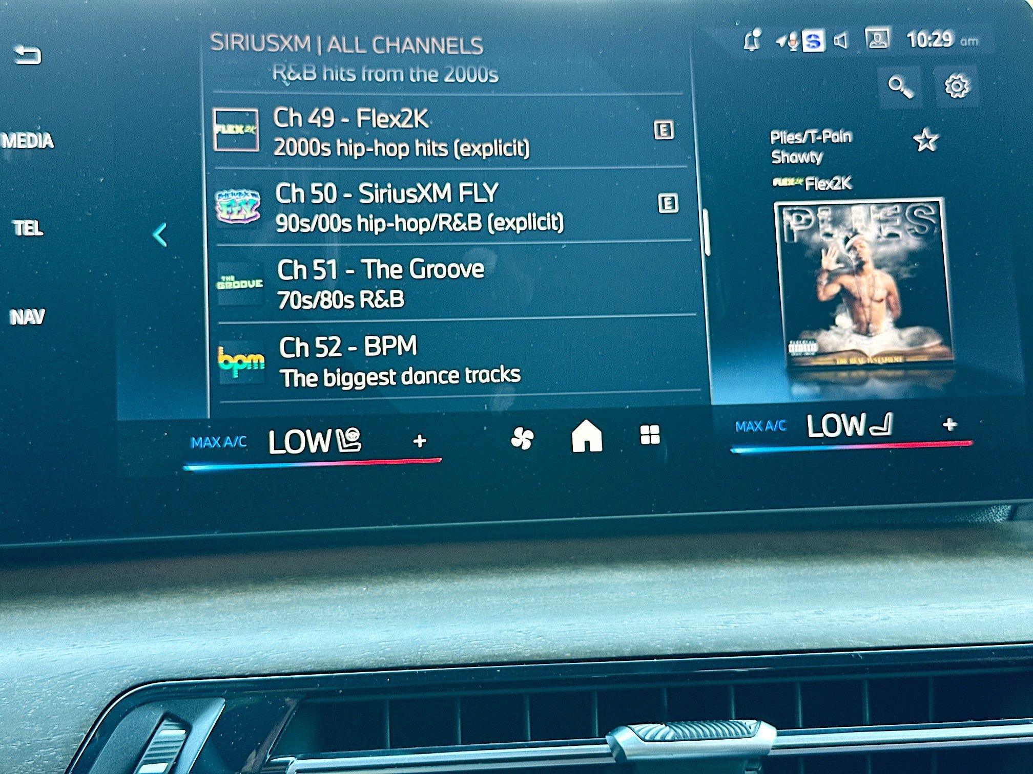 New 2026 BMW X1 xDrive28i w/ Convenience Package image 12