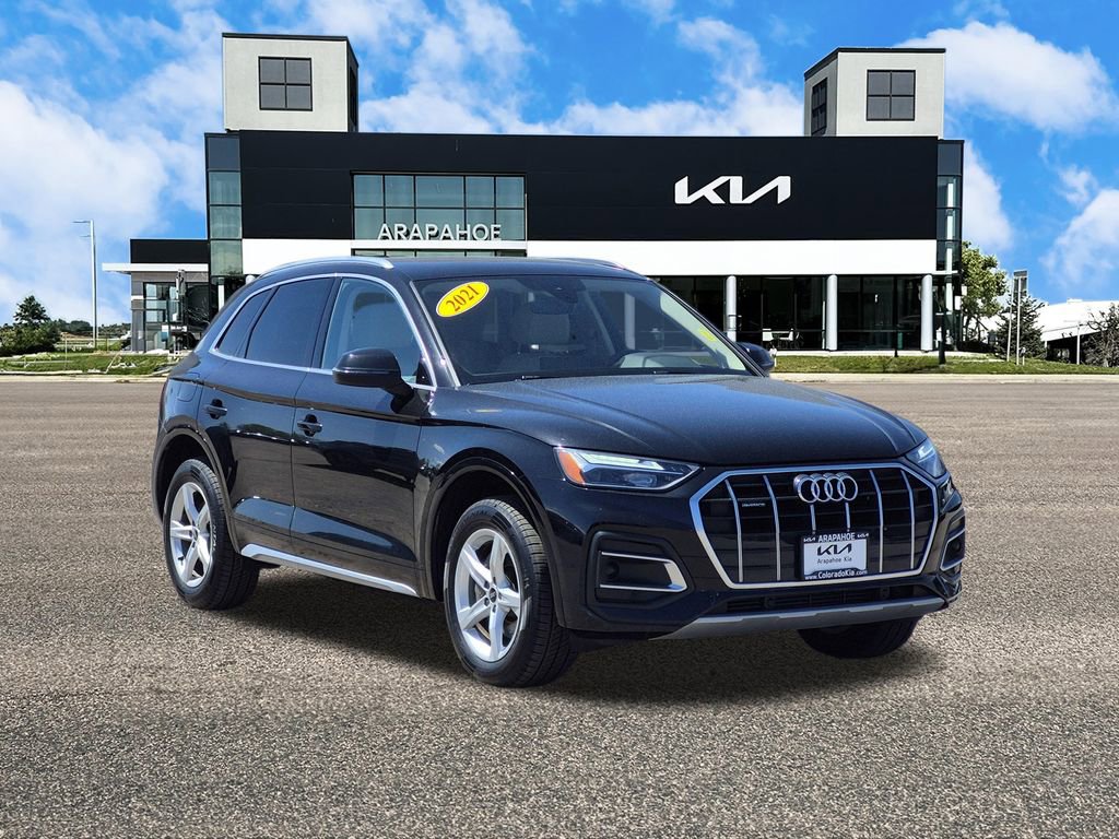Used 2021 Audi Q5 2.0T Premium w/ Convenience Package AWD/4WD image 2