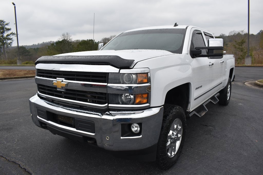 Used 2015 Chevrolet Silverado 2500 LTZ image 2