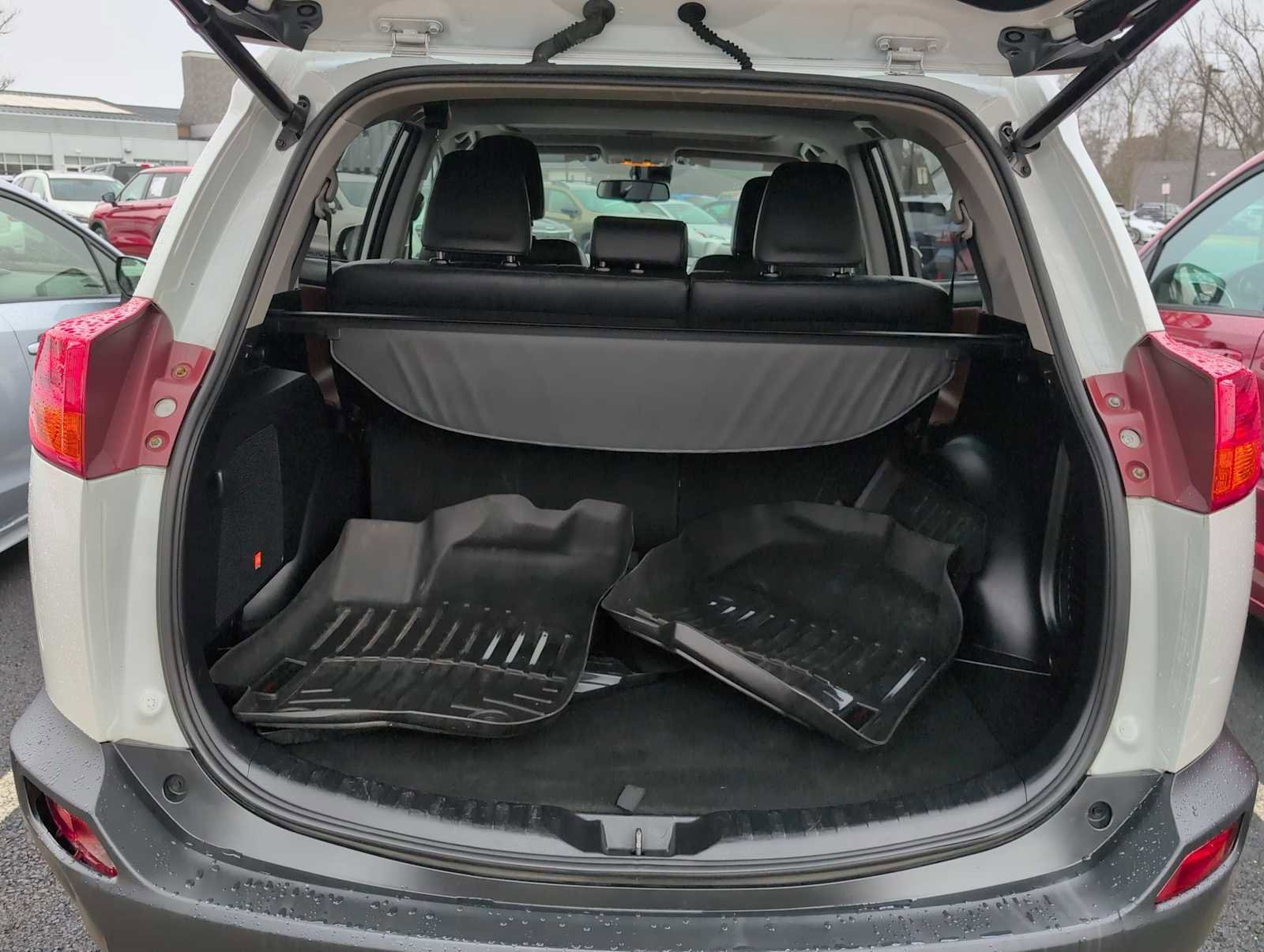 Used 2014 Toyota RAV4 Limited w/ Technology Package image 32