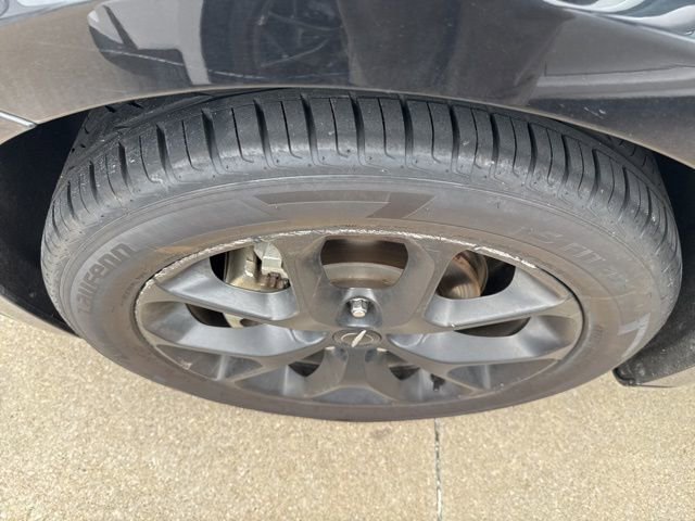 Used 2025 Chrysler Pacifica Limited image 43