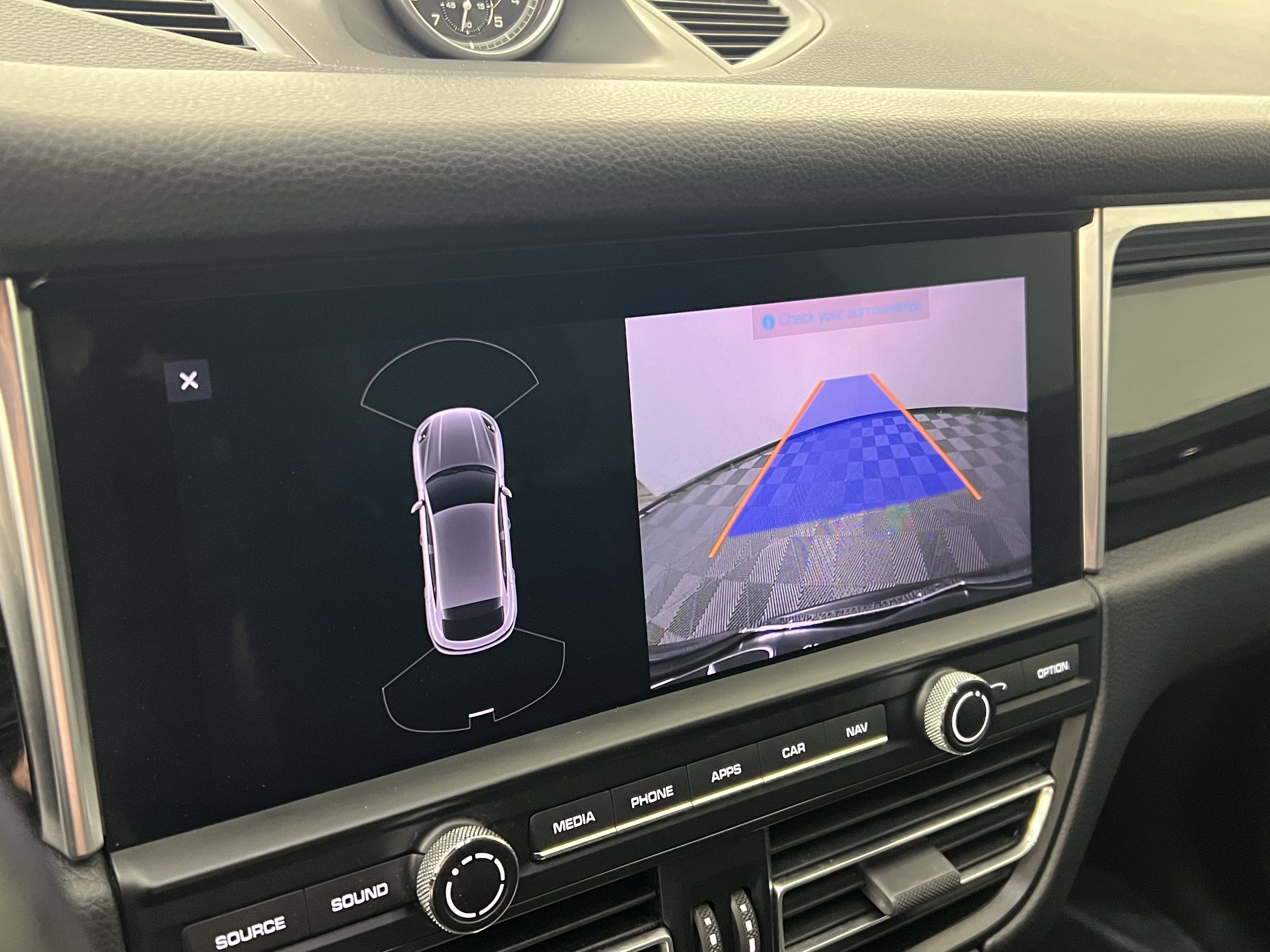 Used 2020 Porsche Macan S image 30