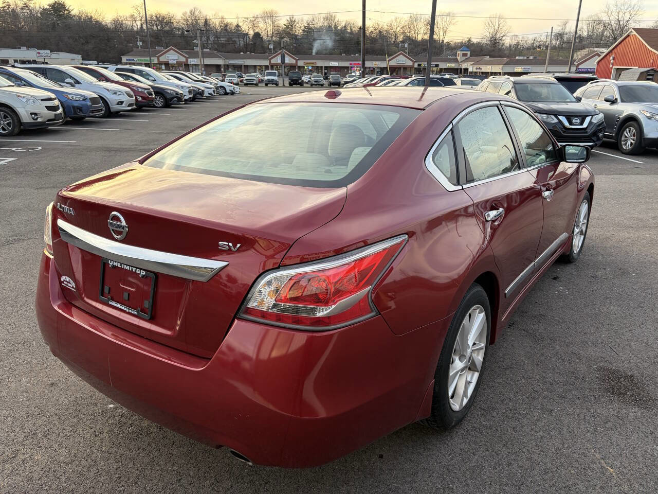 Used 2015 Nissan Altima 2.5 SV image 9