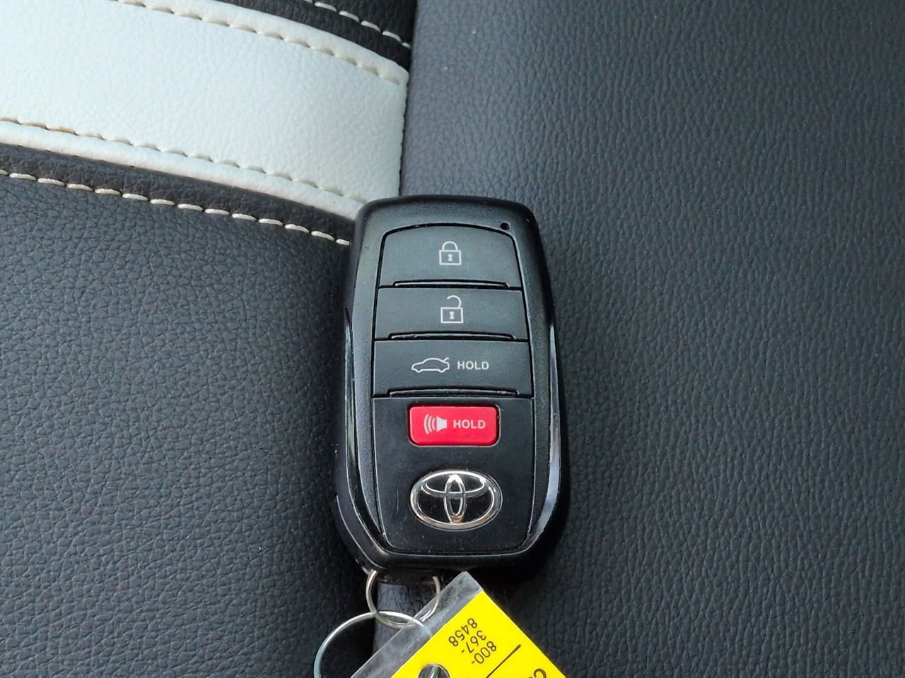 Used 2025 Toyota Camry SE FWD image 26