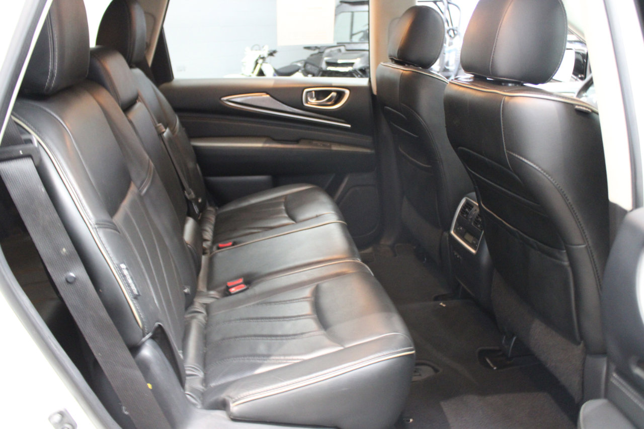 Used 2019 INFINITI QX60 Luxe w/ Essential Package image 26