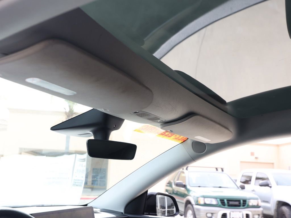 Used 2023 Tesla Model Y Long Range image 13