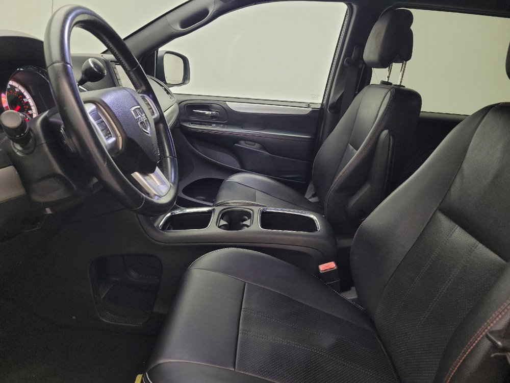 Used 2015 Dodge Grand Caravan R/T FWD image 17