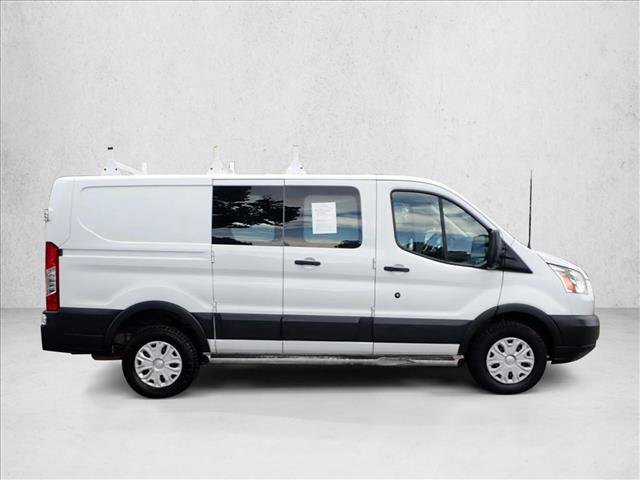Used 2017 Ford Transit 250 130 Low Roof RWD image 5