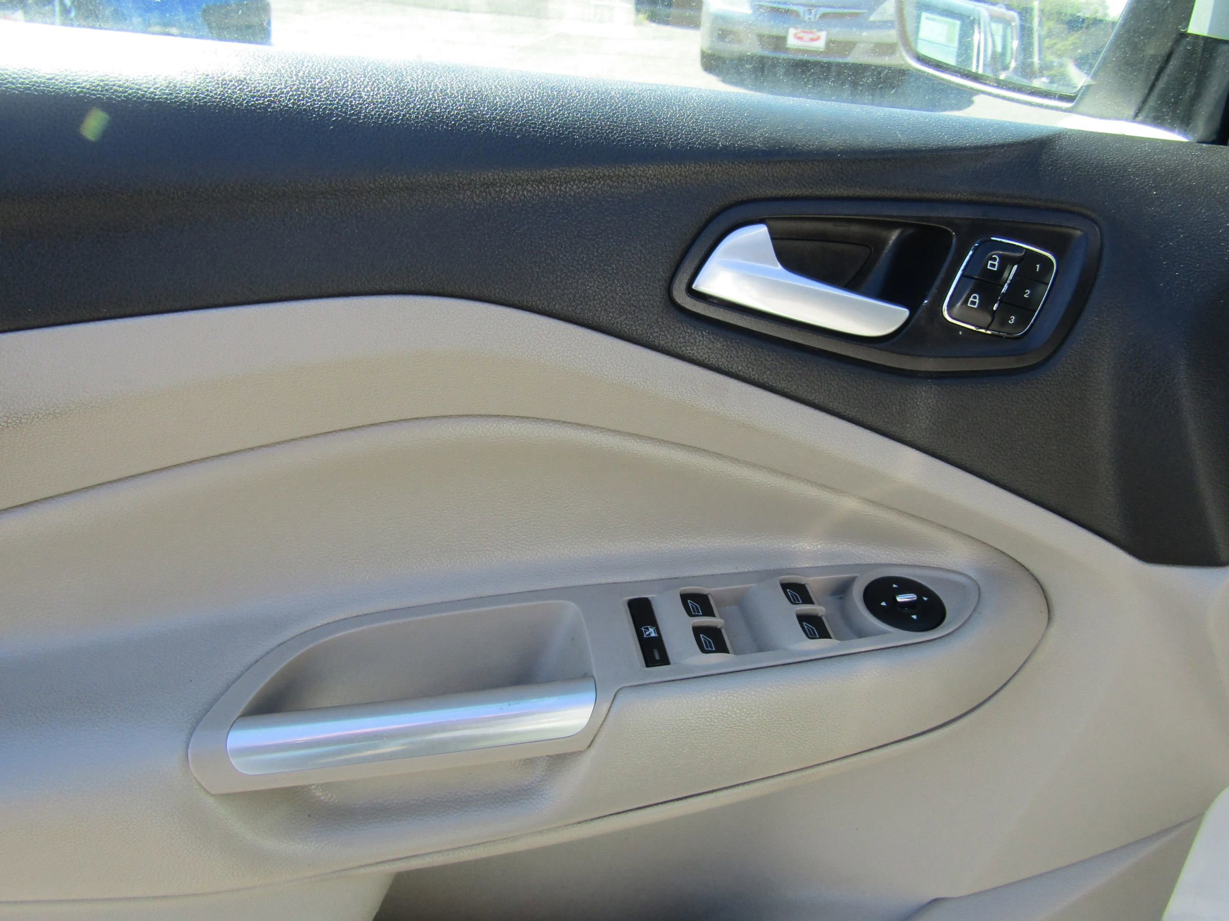 Used 2013 Ford Escape SEL AWD/4WD image 21