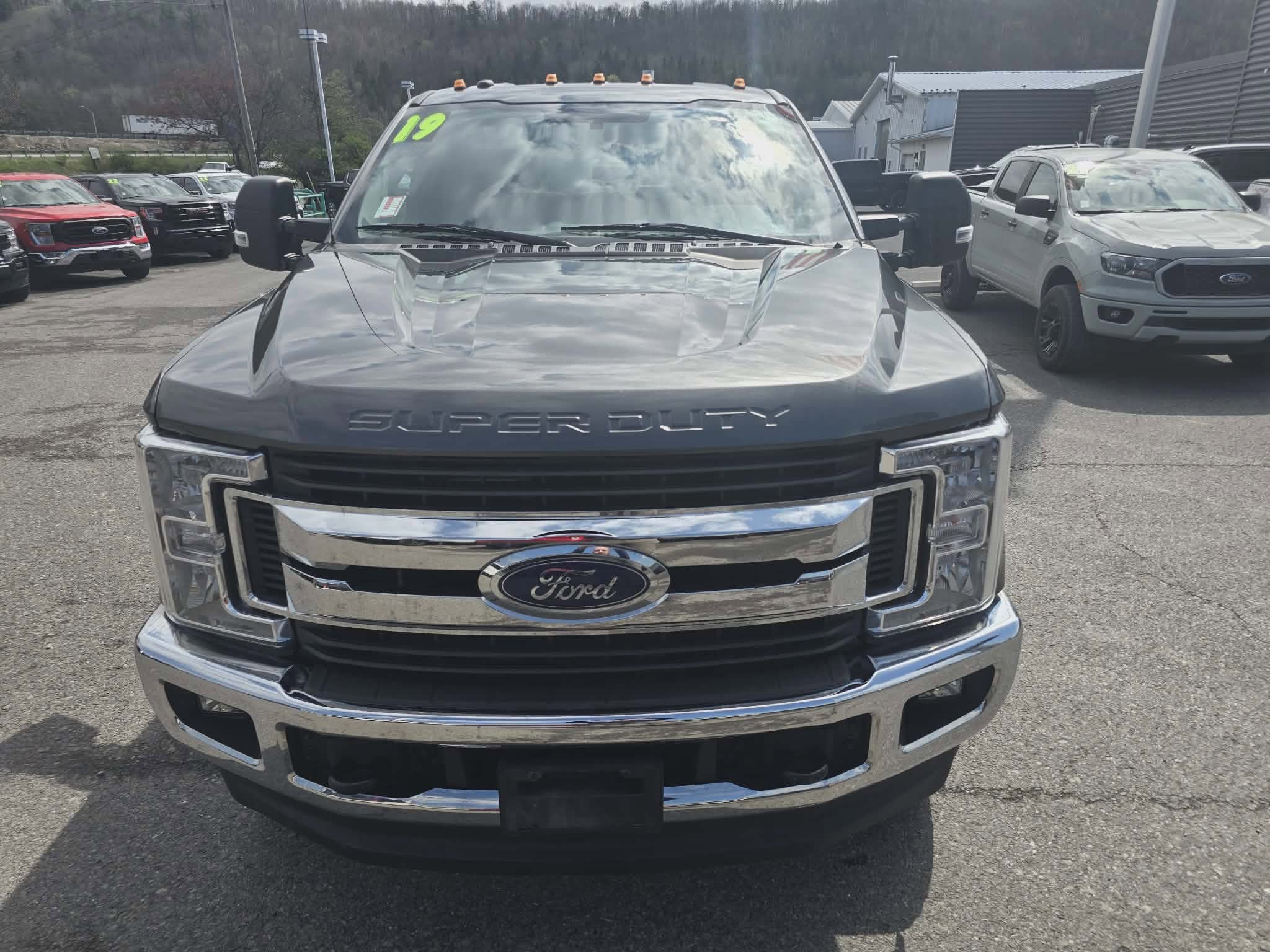 Used 2019 Ford F250 XLT w/ XLT Value Package AWD/4WD image 9