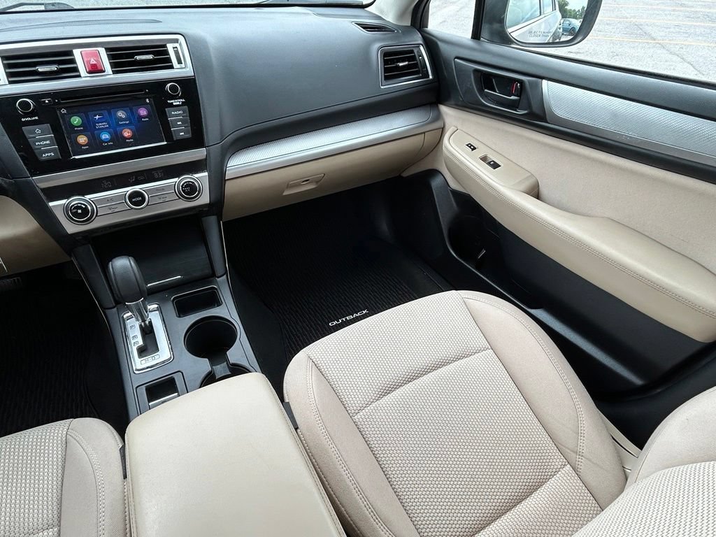 Used 2019 Subaru Outback 2.5i AWD/4WD image 12