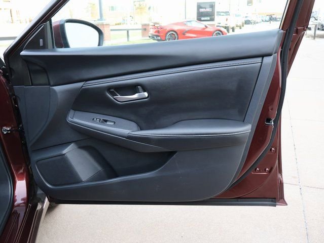 Used 2025 Nissan Sentra SV image 11
