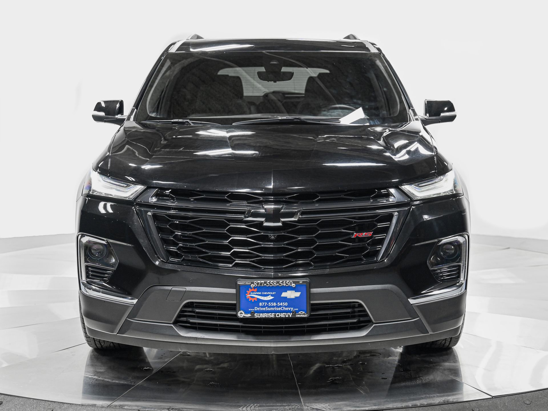Used 2023 Chevrolet Traverse RS image 11