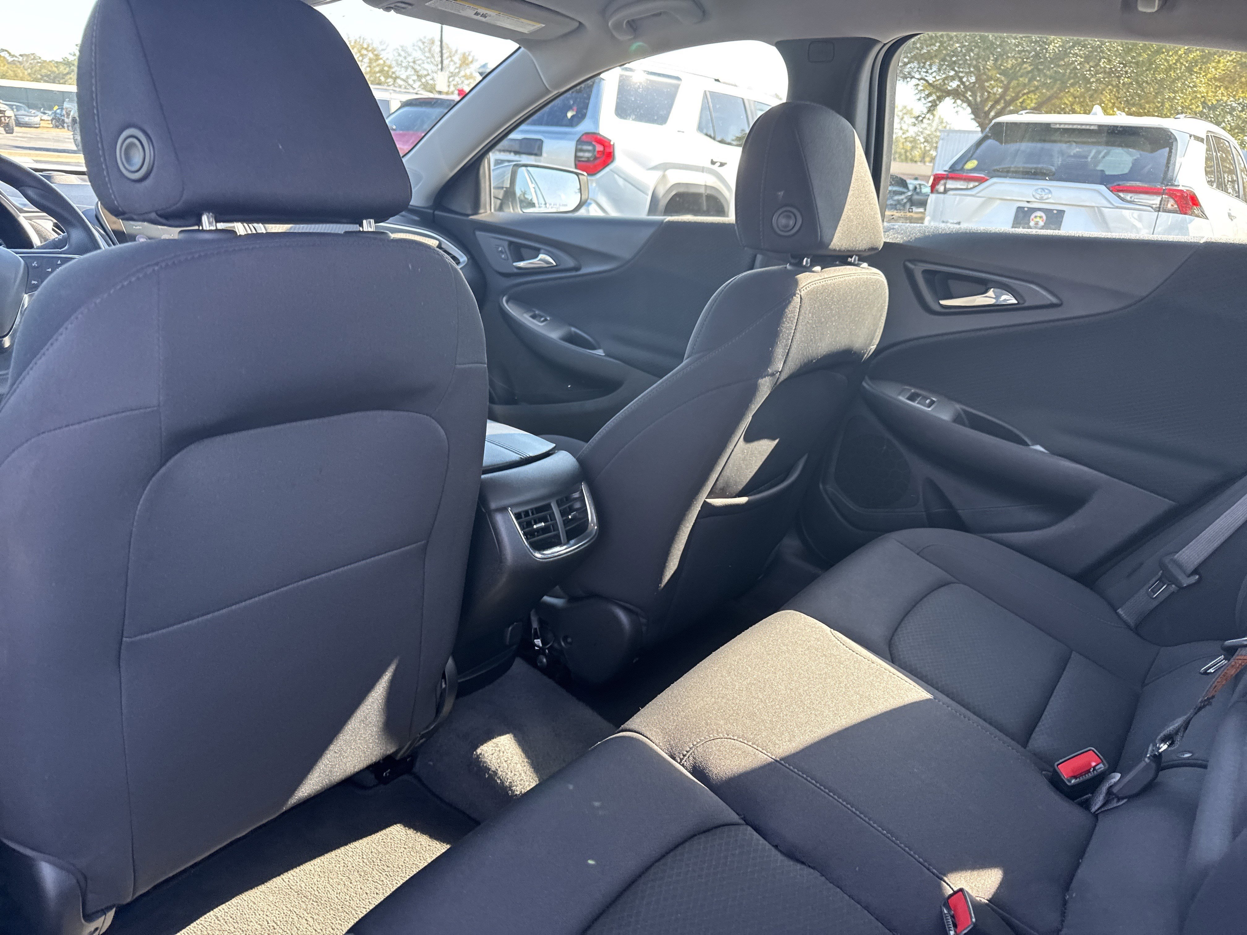 Used 2024 Chevrolet Malibu LT image 25