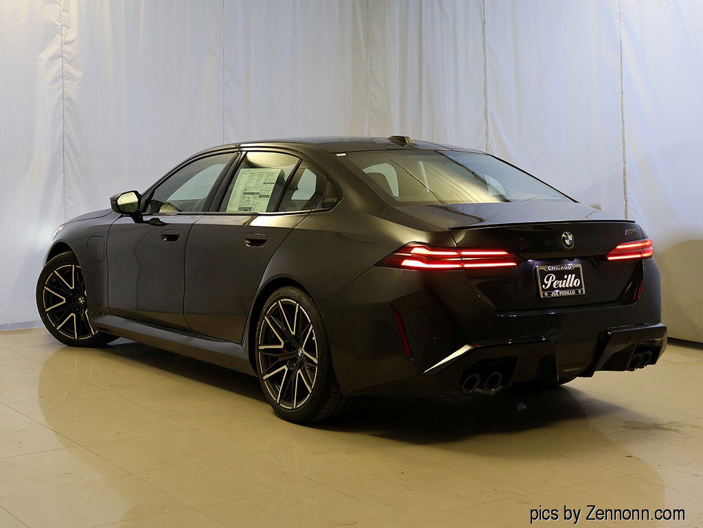 New 2026 BMW M5 w/ Executive Package image 9