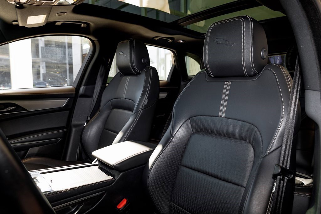Used 2025 Jaguar F-PACE R-Dynamic S image 27