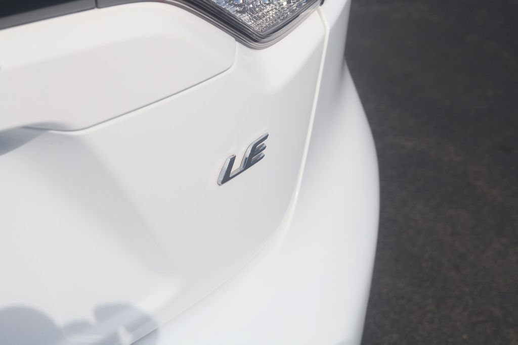Used 2024 Toyota Corolla LE FWD image 21