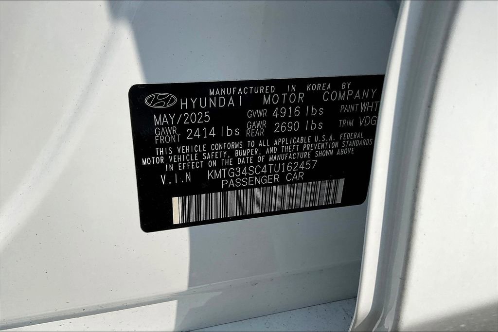 New 2026 Genesis G70 2.5T Prestige image 8