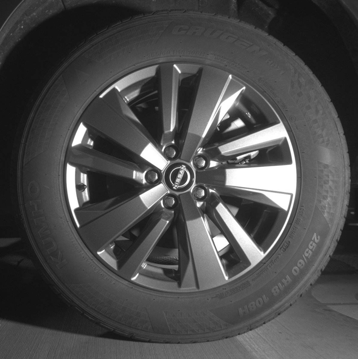 Used 2025 Nissan Pathfinder SV AWD/4WD image 14