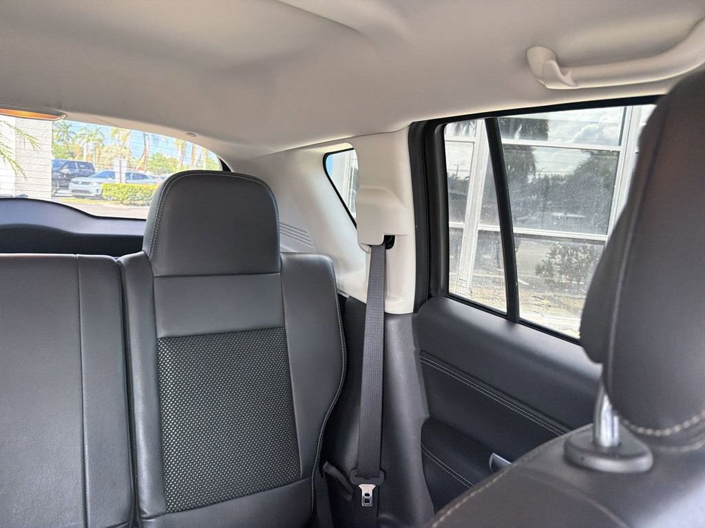 Used 2014 Jeep Compass Latitude FWD image 15