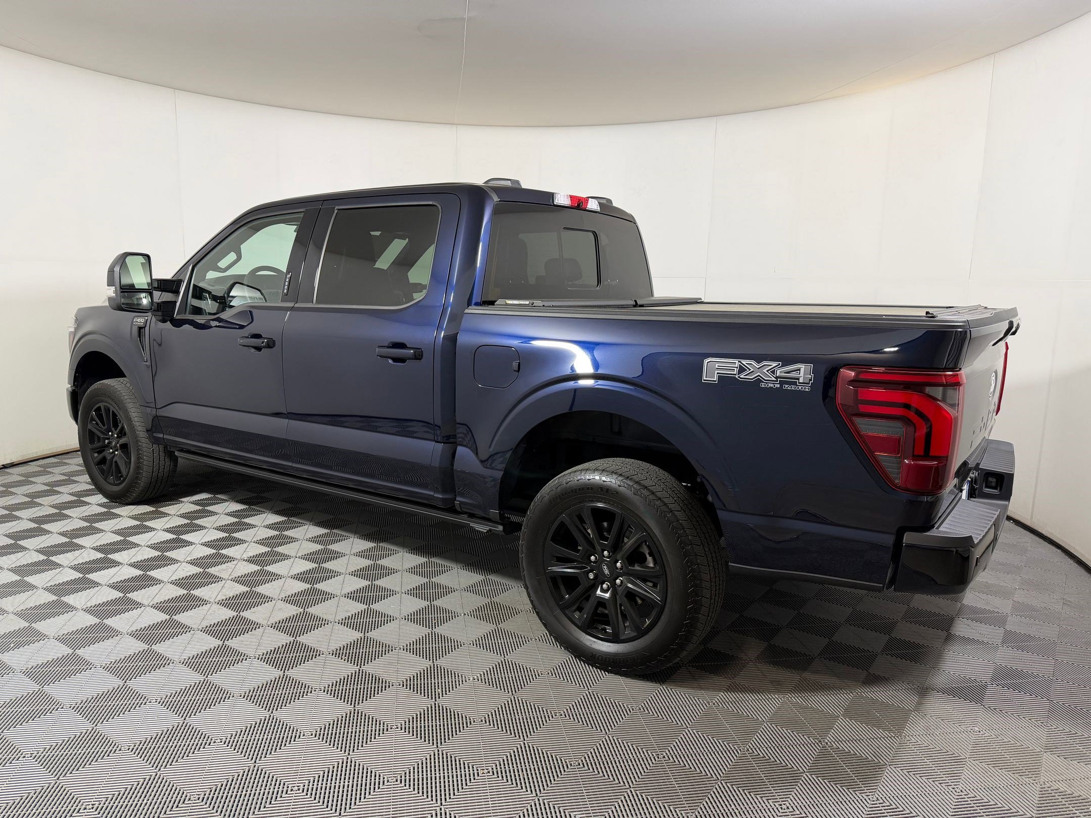 Used 2024 Ford F150 Platinum w/ Equipment Group 702A High AWD/4WD image 2