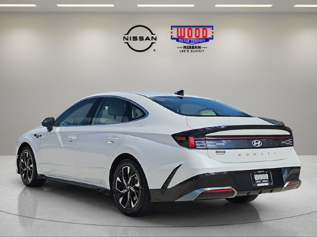 Used 2025 Hyundai Sonata SEL FWD image 4