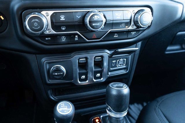 Used 2023 Jeep Wrangler Sport S image 16