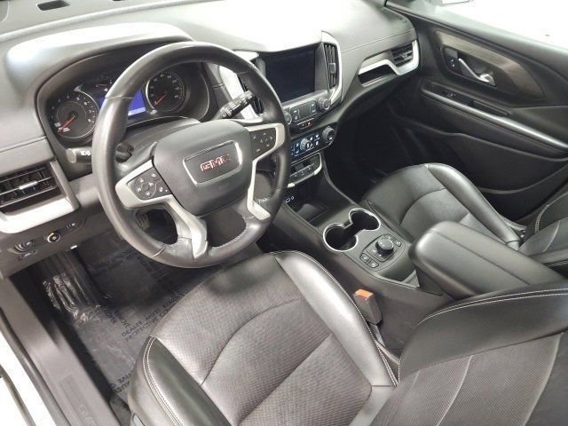 Used 2022 GMC Terrain SLT w/ Elevation Edition image 24
