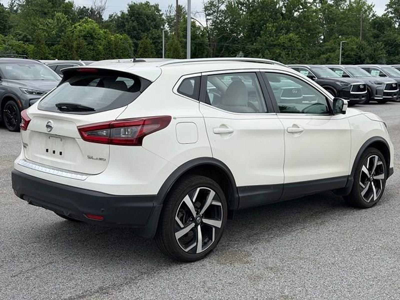 Used 2020 Nissan Rogue Sport SL w/ Premium Package AWD/4WD image 7
