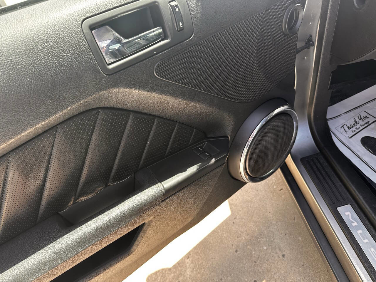 Used 2010 Ford Mustang Premium RWD image 11