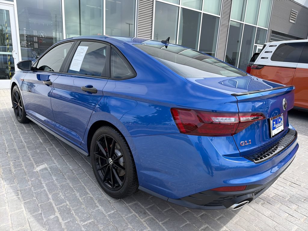 Used 2024 Volkswagen Jetta GLI 40th Anniversary Edition FWD image 5