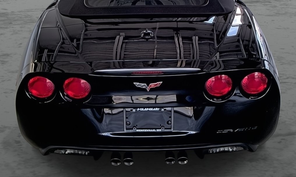 Used 2005 Chevrolet Corvette Convertible w/ Preferred Equipment Group RWD image 12