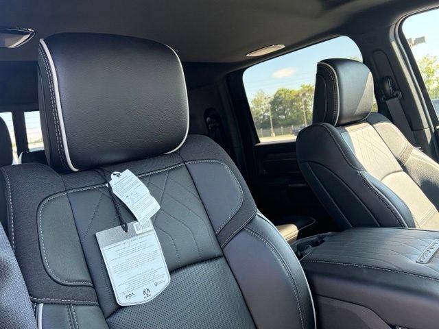 New 2026 RAM 3500 Limited AWD/4WD image 29