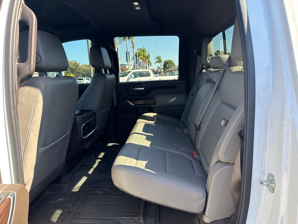 Used 2020 GMC Sierra 2500 SLT w/ Technology Package RWD image 14