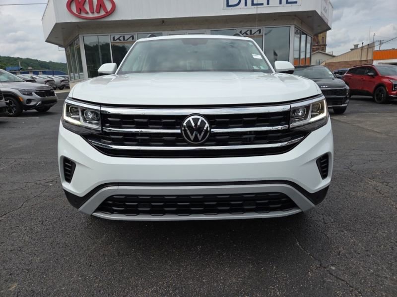 Used 2023 Volkswagen Atlas SE AWD/4WD image 2